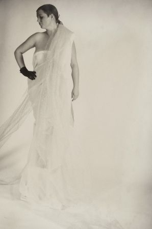 Busty amateur model. Thumb 39