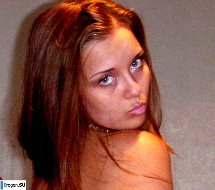 Alina strips for her subscribers. Part 2. Photo 44