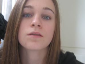 Брюнетка в откровенных нарядах и без ничего. Часть 2. Эскиз 19