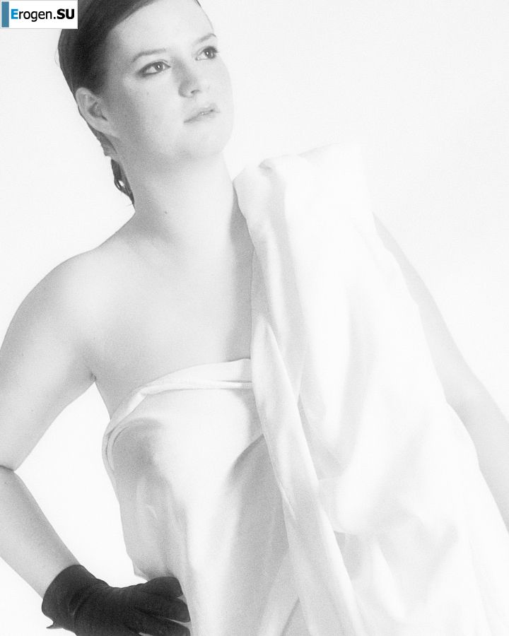 Сисястая amateur-моделька. Часть 2. Фото 38