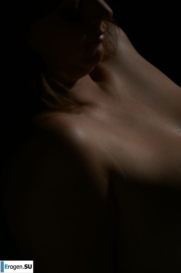 Busty amateur model. Part 3. Photo 26