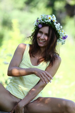 Разделась на природе перед фотографом. Часть 5. Эскиз 30