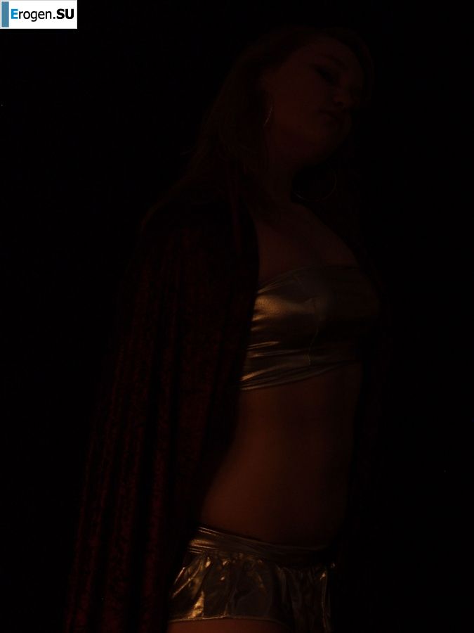 A bit of German naked buttocks and boobs. Part 4. Photo 35