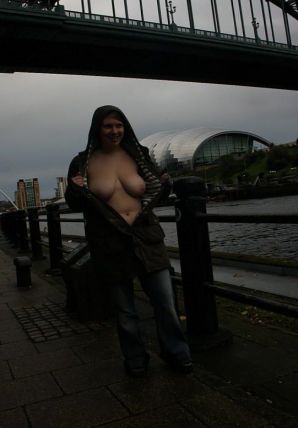 Lush striptease for his darling. Part 5. Thumb 26