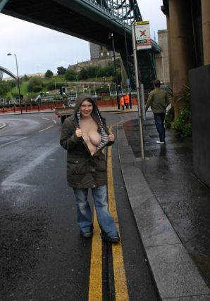 Lush striptease for his darling. Part 5. Thumb 28