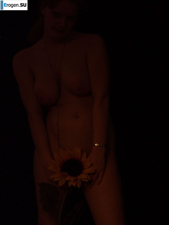 A bit of German naked buttocks and boobs. Part 8. Photo 10