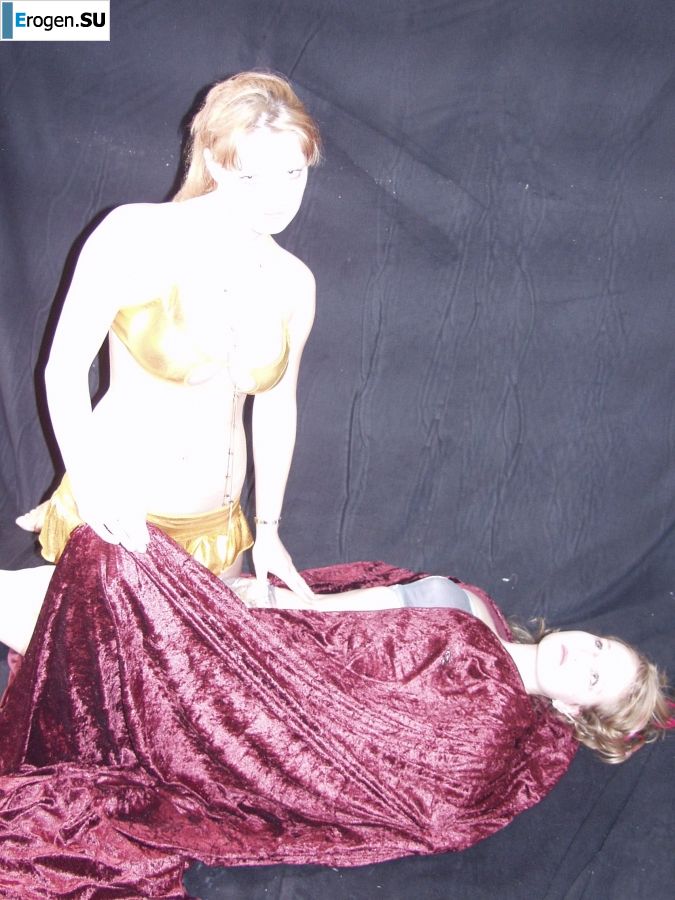 A bit of German naked buttocks and boobs. Part 8. Photo 37