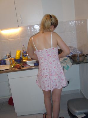 он ее хочет рачком. Эскиз 37