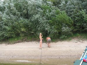 girls are only topless friends. Thumb 26