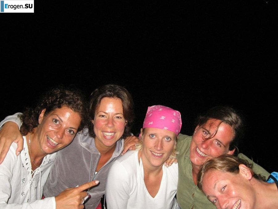 девушки дружат только топлесс. Часть 2. Фото 43