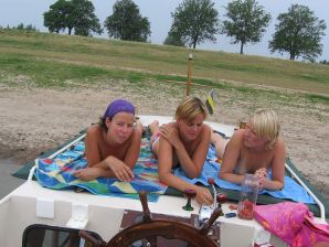 girls are only topless friends. Part 2. Thumb 34