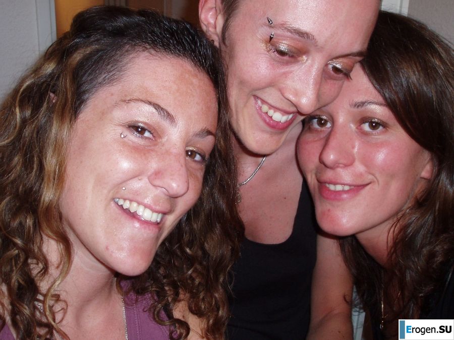 Lesbian on vacation with a friend. Part 3. Photo 22