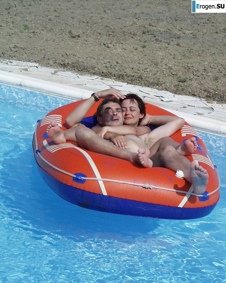 Lesbian on vacation with a friend. Part 3. Photo 28