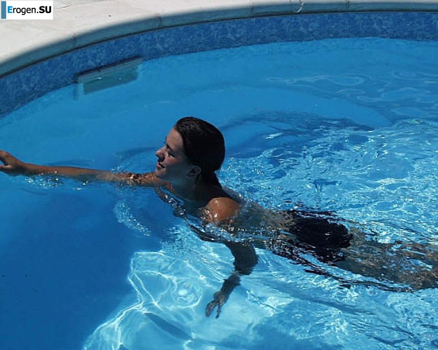 Lesbian on vacation with a friend. Part 3. Photo 29