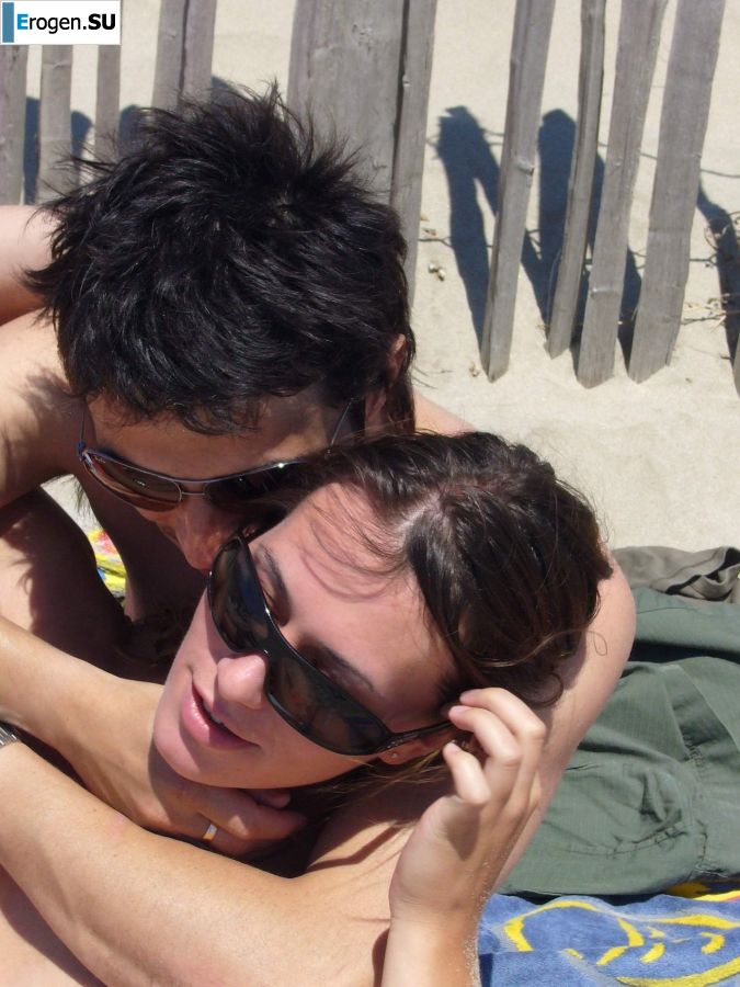 Lesbian on vacation with a friend. Part 3. Photo 32