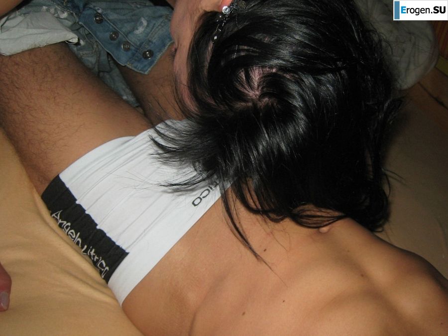 у парня встает только на татуированных телок. Фото 15