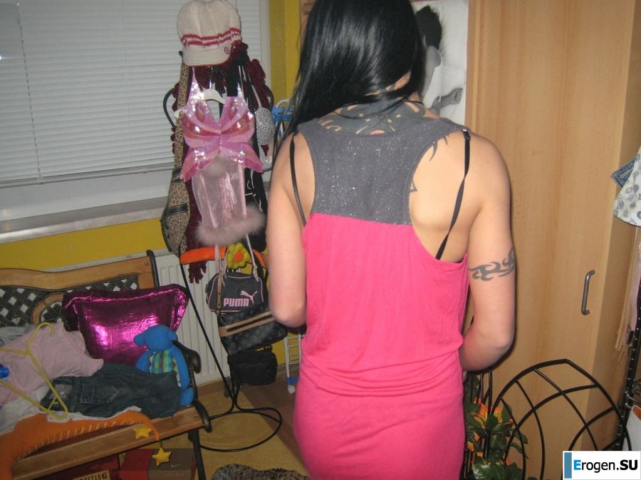 у парня встает только на татуированных телок. Фото 32