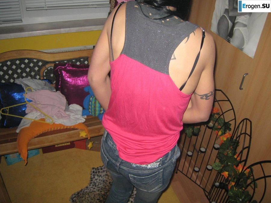 у парня встает только на татуированных телок. Фото 35