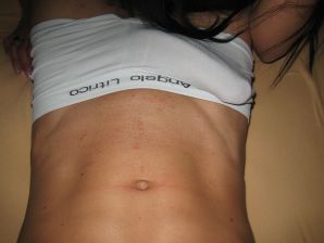 у парня встает только на татуированных телок. Эскиз 14