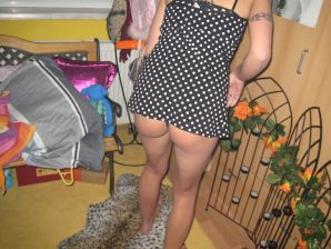 у парня встает только на татуированных телок. Эскиз 27