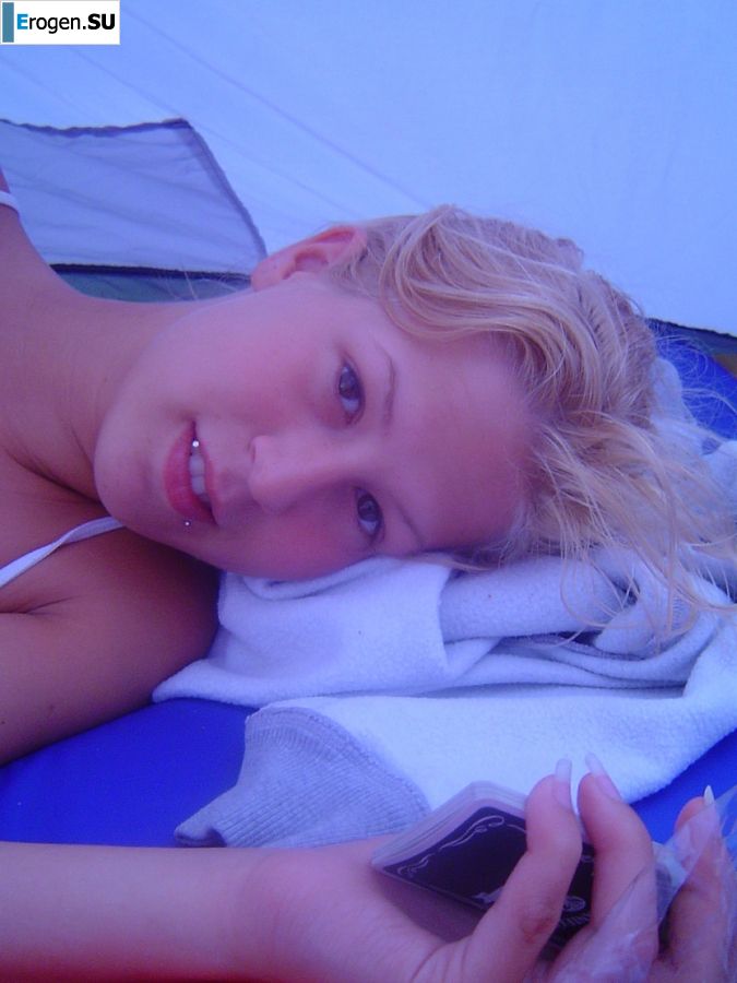 lovely newlyweds naked. Photo 17