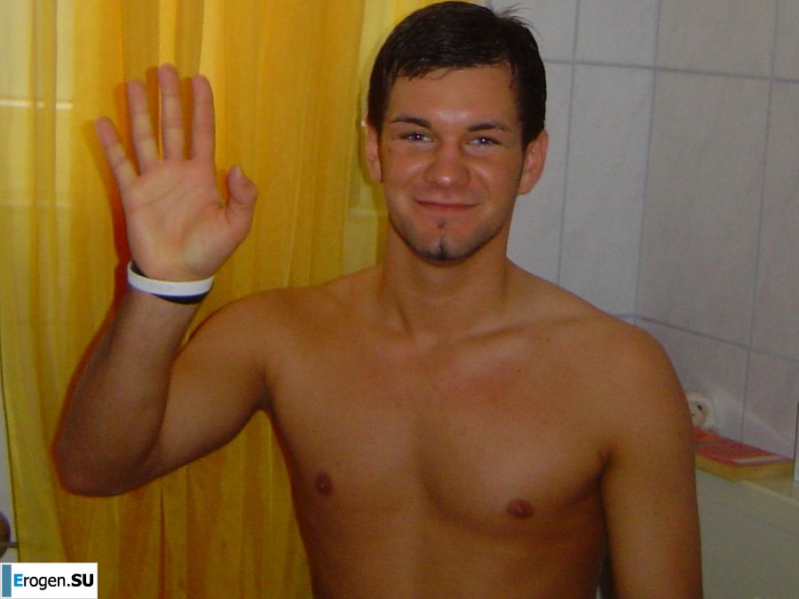 lovely newlyweds naked. Photo 4