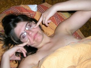 picked a handsome man on her boobs. Part 2. Thumb 14