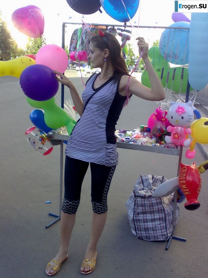 нудистка дикарка и грязевое натирание. Фото 33