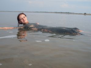 нудистка дикарка и грязевое натирание. Эскиз 21