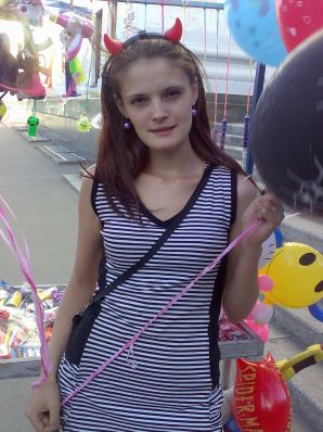 нудистка дикарка и грязевое натирание. Эскиз 34