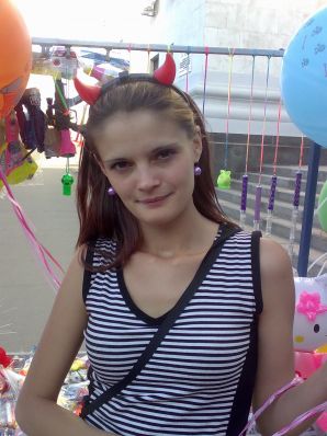 нудистка дикарка и грязевое натирание. Эскиз 37