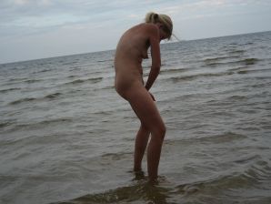 отдалалась первому встречному. Эскиз 12