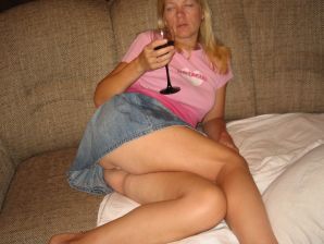 отдалалась первому встречному. Эскиз 34