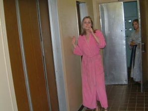 лезбиянки в каком то санатории. Эскиз 35