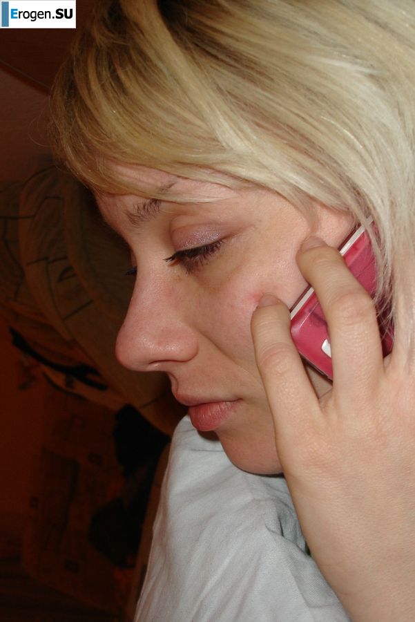 симпотичная худышка блондинка с нулевым размером. Фото 33