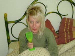 симпотичная худышка блондинка с нулевым размером. Эскиз 14