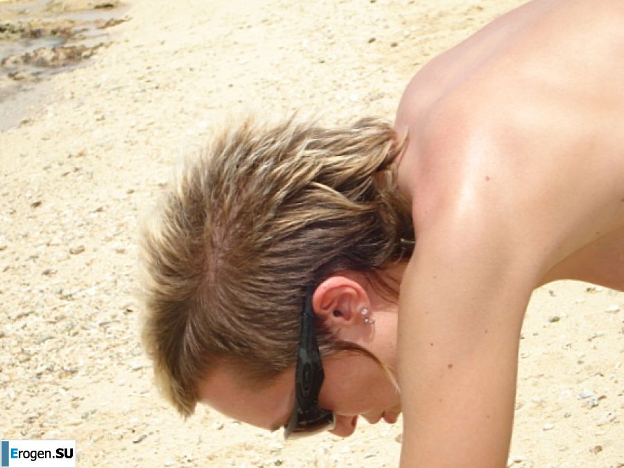 Lesbian on vacation with a friend. Part 4. Photo 33