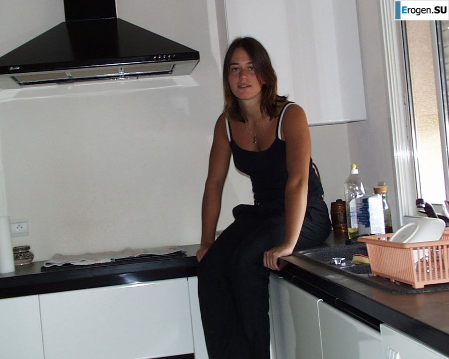 Lesbian on vacation with a friend. Part 4. Photo 38