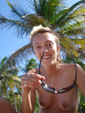 Lesbian on vacation with a friend. Part 4. Thumb 40