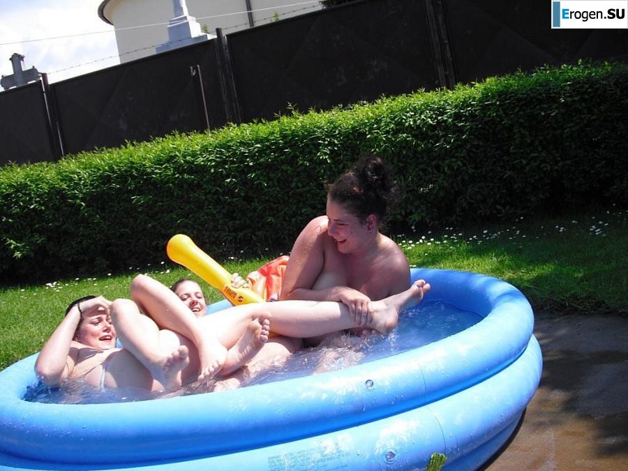 three girlfriends sunbathe in the yard with bare breasts. Part 2. Photo 21