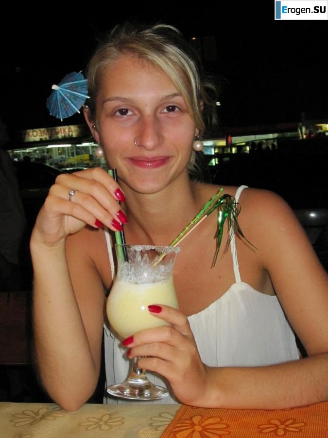 students' resort romance. Photo 10