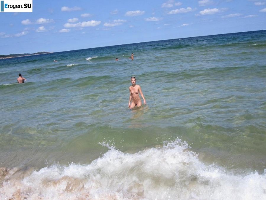 students' resort romance. Photo 14