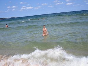 students' resort romance. Thumb 14