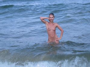 students' resort romance. Thumb 22