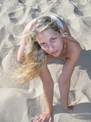 students' resort romance. Thumb 29