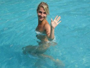 students' resort romance. Thumb 37