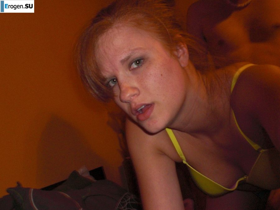 red nude hottie. Photo 39