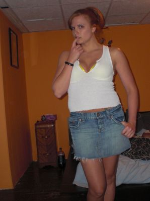 red nude hottie. Thumb 31