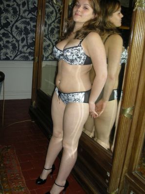 undressing in search of his daddy. Part 2. Thumb 11