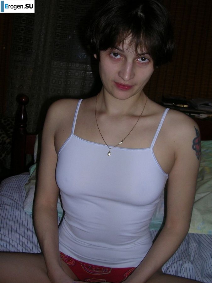 the village girl shows her forms. Photo 29